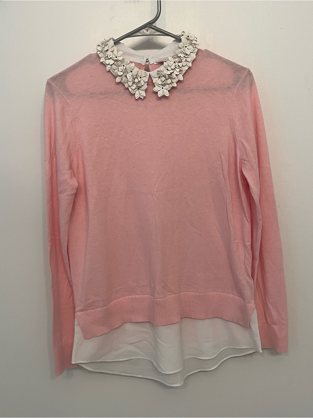 Ted Baker Pink Lightweight Sweater Top with Embellished White Floral Collar